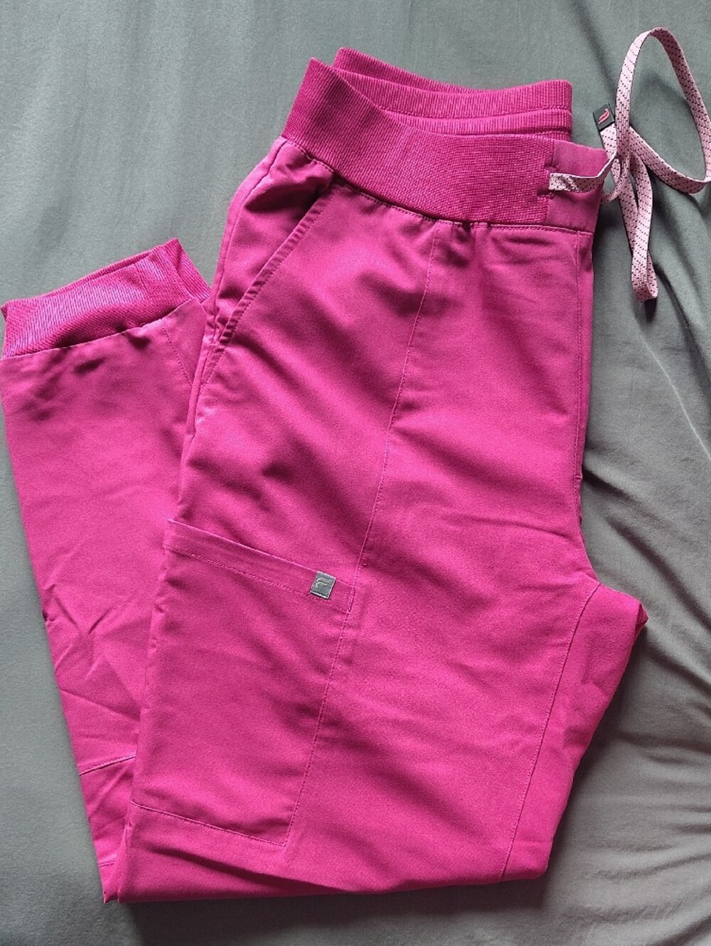 Fabletics Women's Scrub Set - Picture 2 of 4
